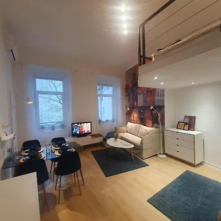 아파트 Petofi With Air Condition *